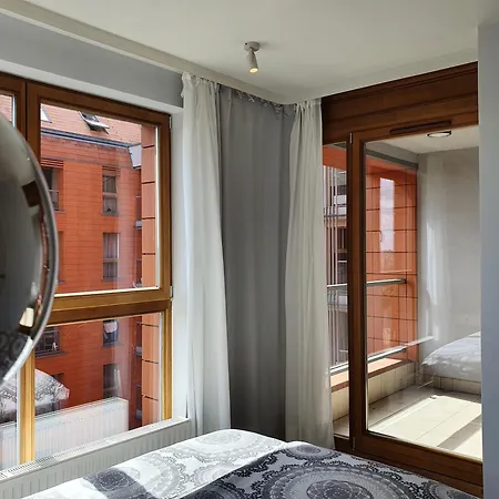 Apartment Sweetstay Z Balkonem I *